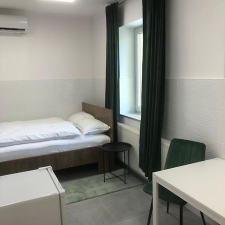 Level 1 Apartment แซแก็ด ภายนอก รูปภาพ